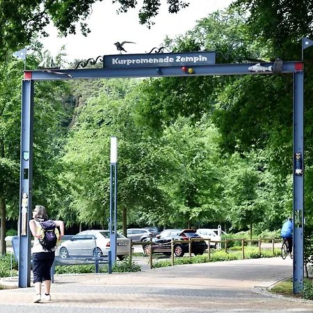 Ferienwohnung Moni - Haus Duneneck * Zempin
